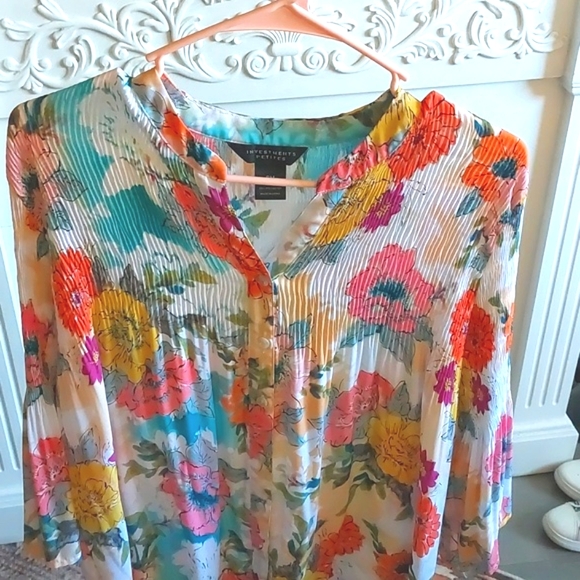 Investments Tops - Investments Petites Sz M